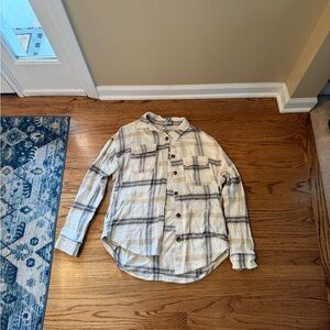 Hollister Cream and Gray Casual Button-Down Shirt